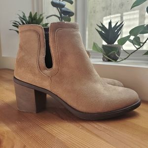 Slip-on suede ankle boots